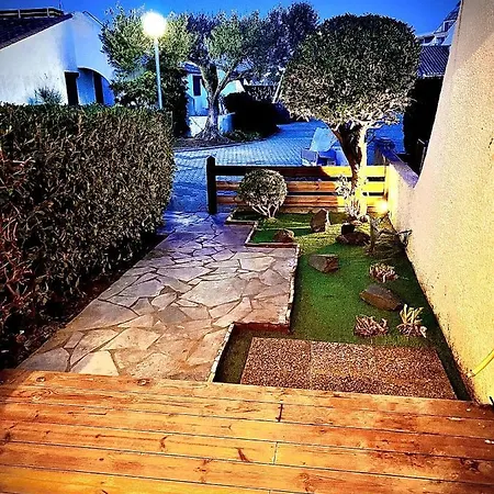 Mezzanine/jardin/terrasse Village Naturiste Agde