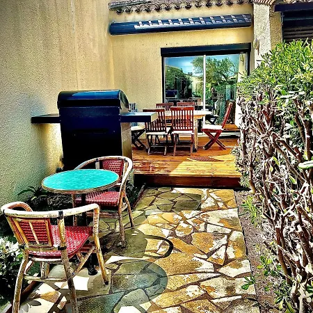 Mezzanine/jardin/terrasse Village Naturiste * Agde