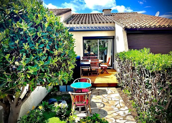 Mezzanine/jardin/terrasse Village Naturiste *